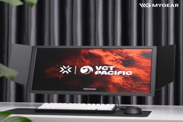 Mua 1 Màn hình vi tính _ BenQ XL2566X+ tặng 1 Chuột quang máy vi tính hiệu BenQ ZOWIE GAMING GEAR (GGP) S2
